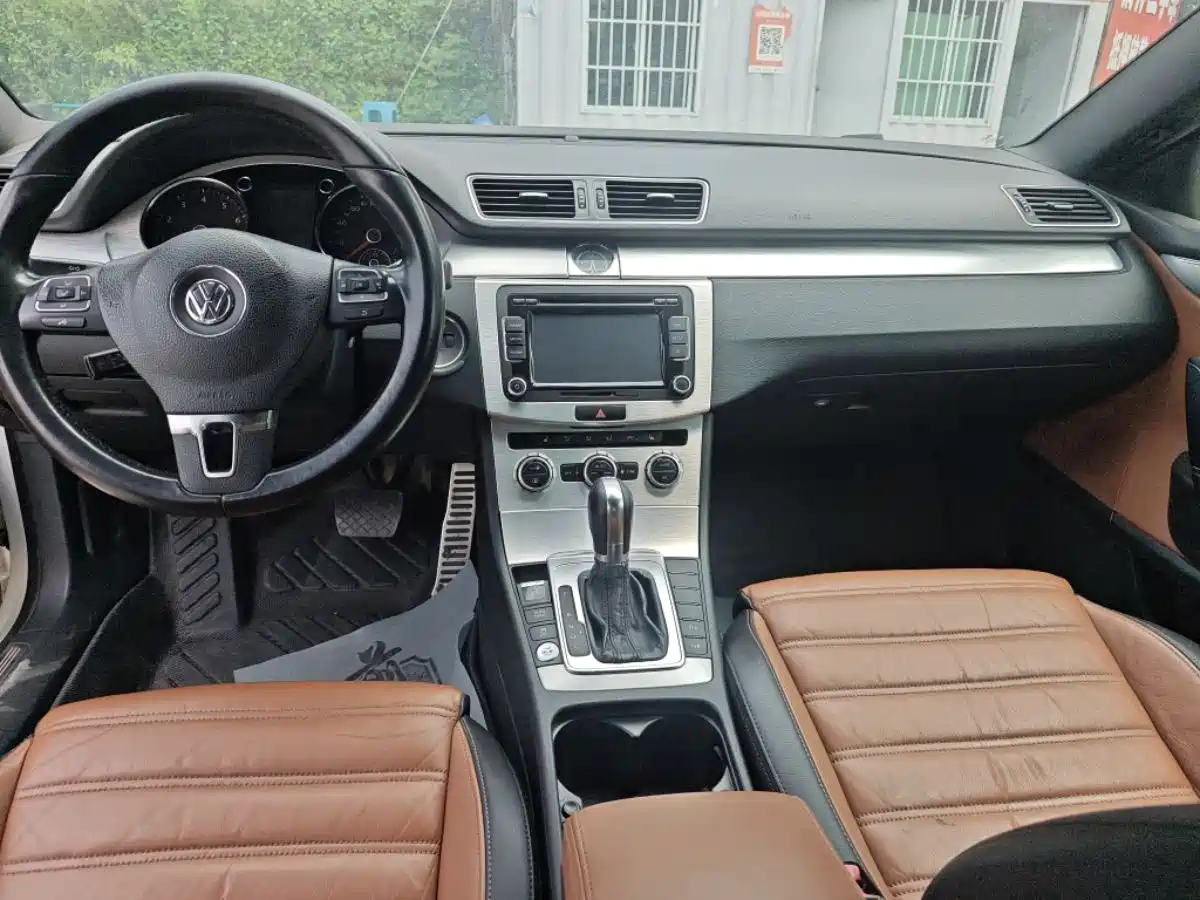 Volkswagen FAW-Volkswagen CC 2013 2.0TSI Luxury фото 6