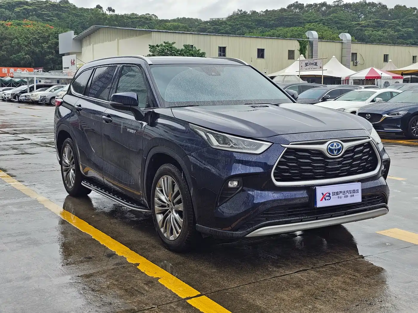 TOYOTA HIGHLANDER