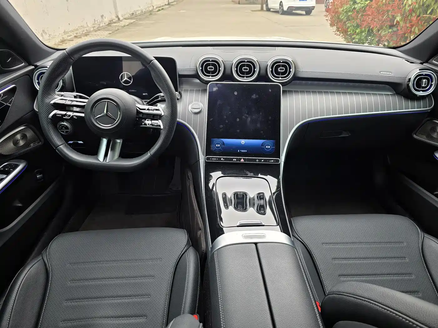 Mercedes-Benz C-Class 2023 C 260 L Night Edition Sport фото 9