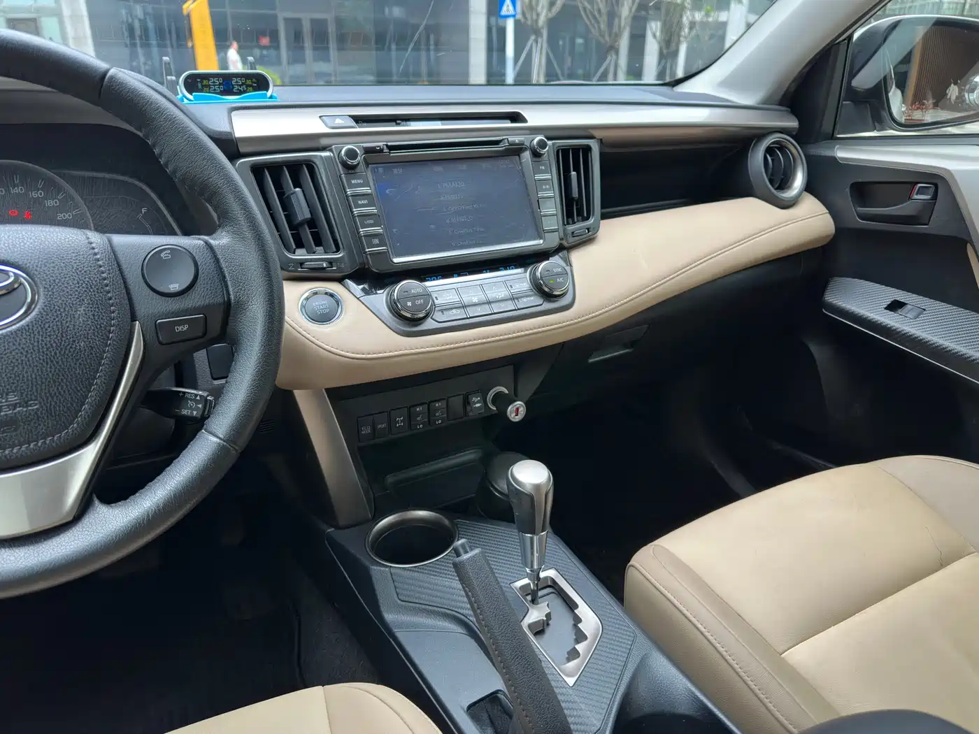 Toyota RAV4 Rongfang 2015 2.5L Automatic 4WD Elite Edition фото 12