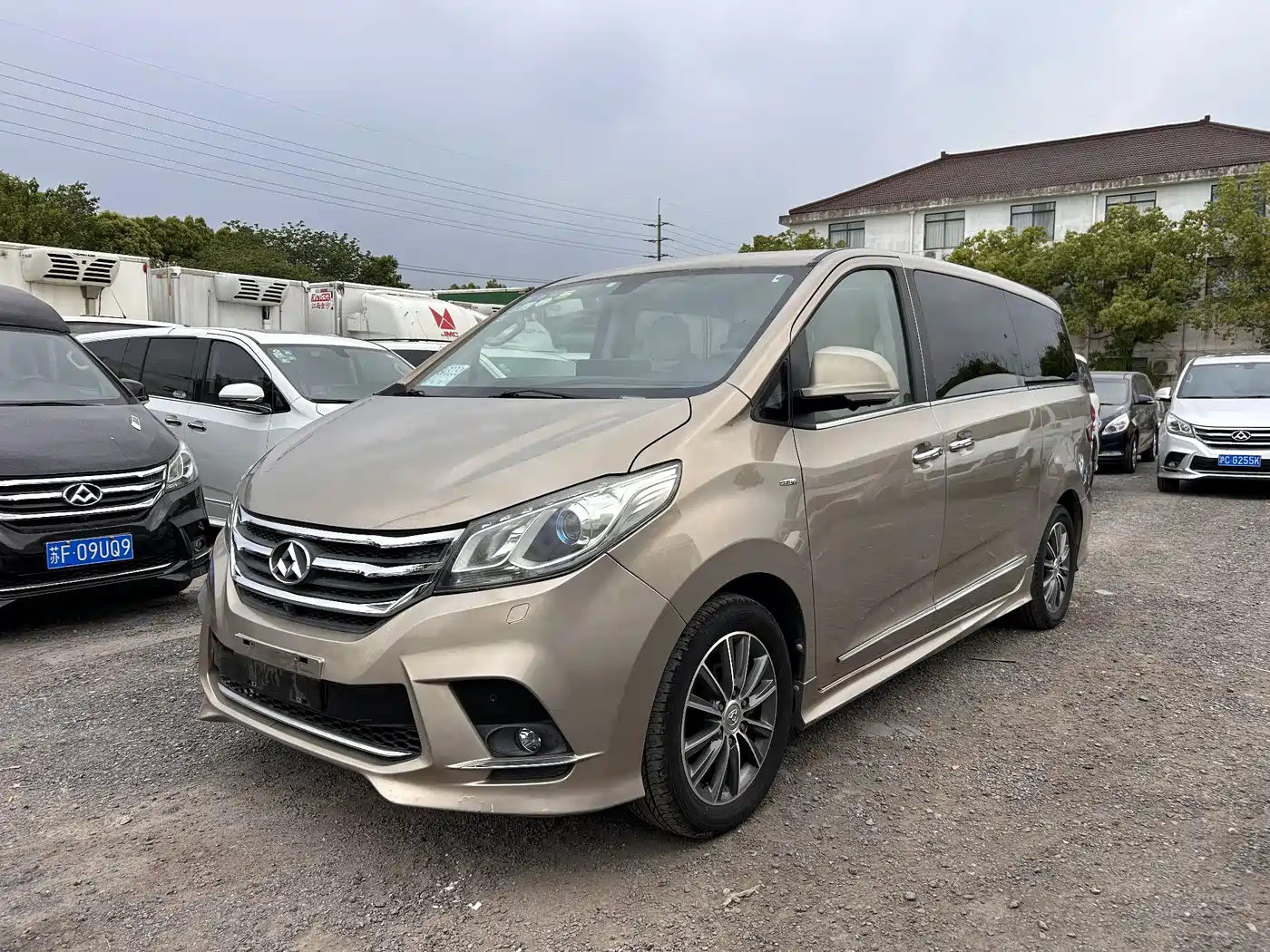 SAIC Maxus Maxus G10 2016 2.0T Automatic Luxury Executive Edition