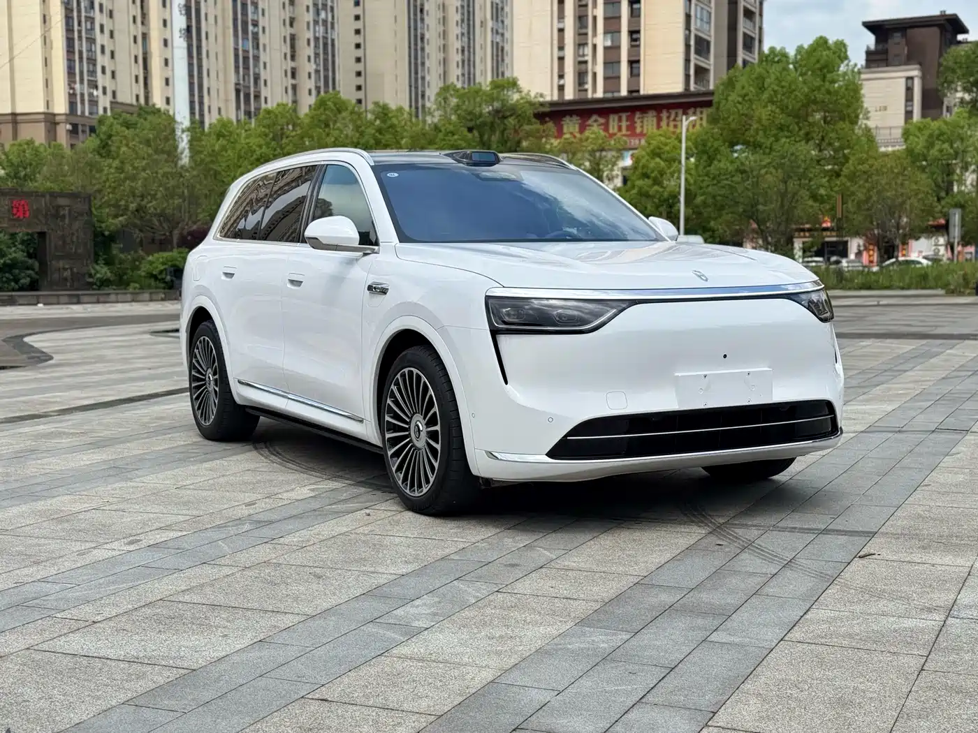 AITO Wenjie AITO M8 2025 Range Extender Max+ Edition 53.4kWh 5-seater фото 3
