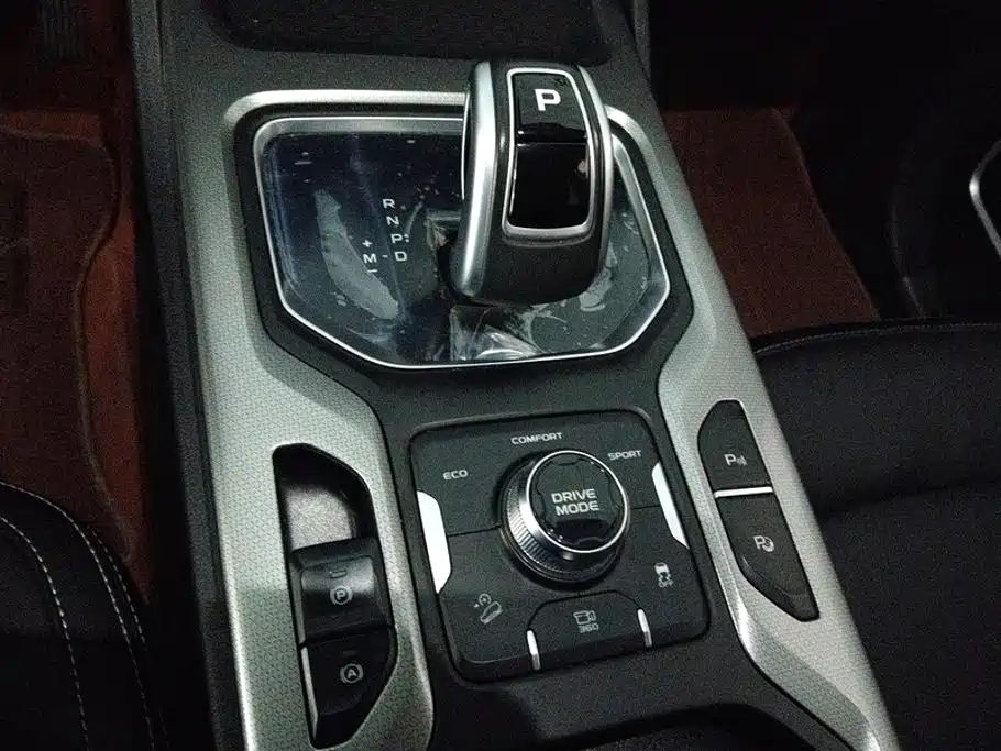 Geely Okavango 2021 2020 1.8TD DCT Flagship 7-Seater