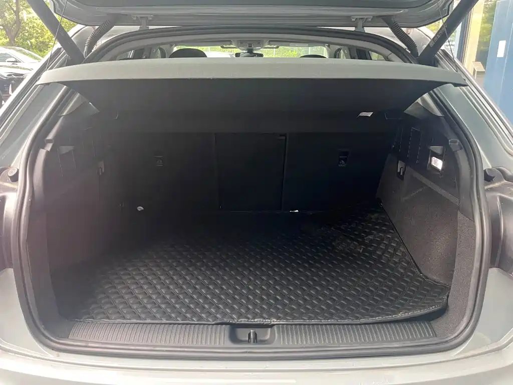 Audi Q2L e-tron 2022 2022 Q2L e-tron Pure Electric Intelligent