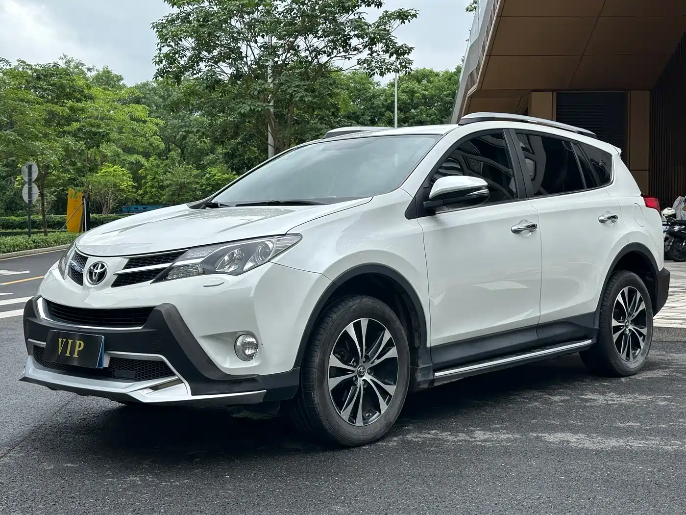 Toyota RAV4 Rongfang 2015 2.5L Automatic 4WD Elite Edition