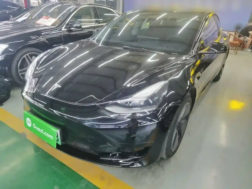 Tesla Model 3 2021
