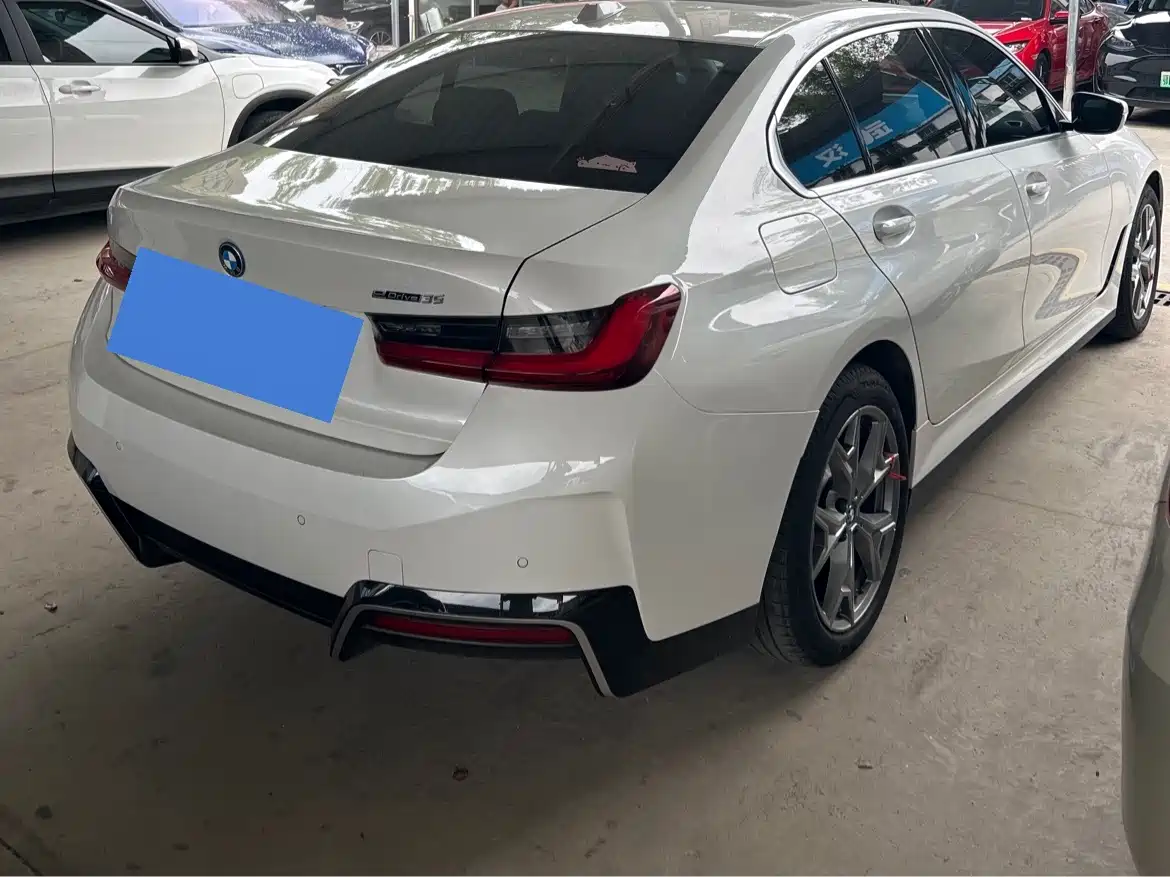 BMW i3 2022 eDrive 35 L фото 15