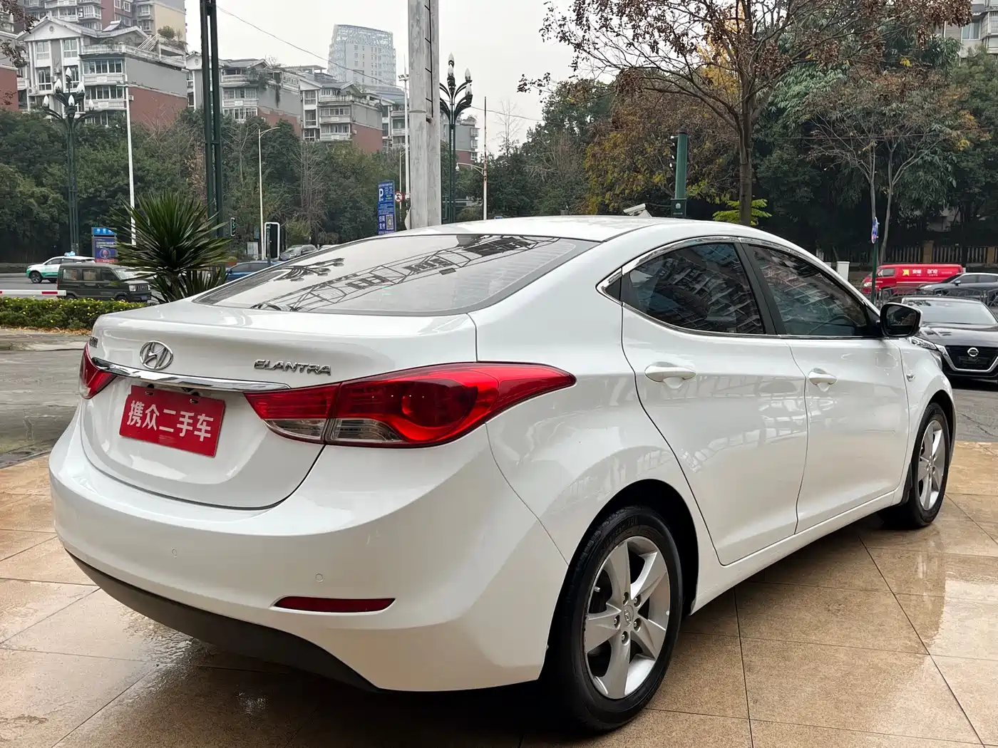Hyundai Langdong 2012 1.6L Automatic Fashion фото 14