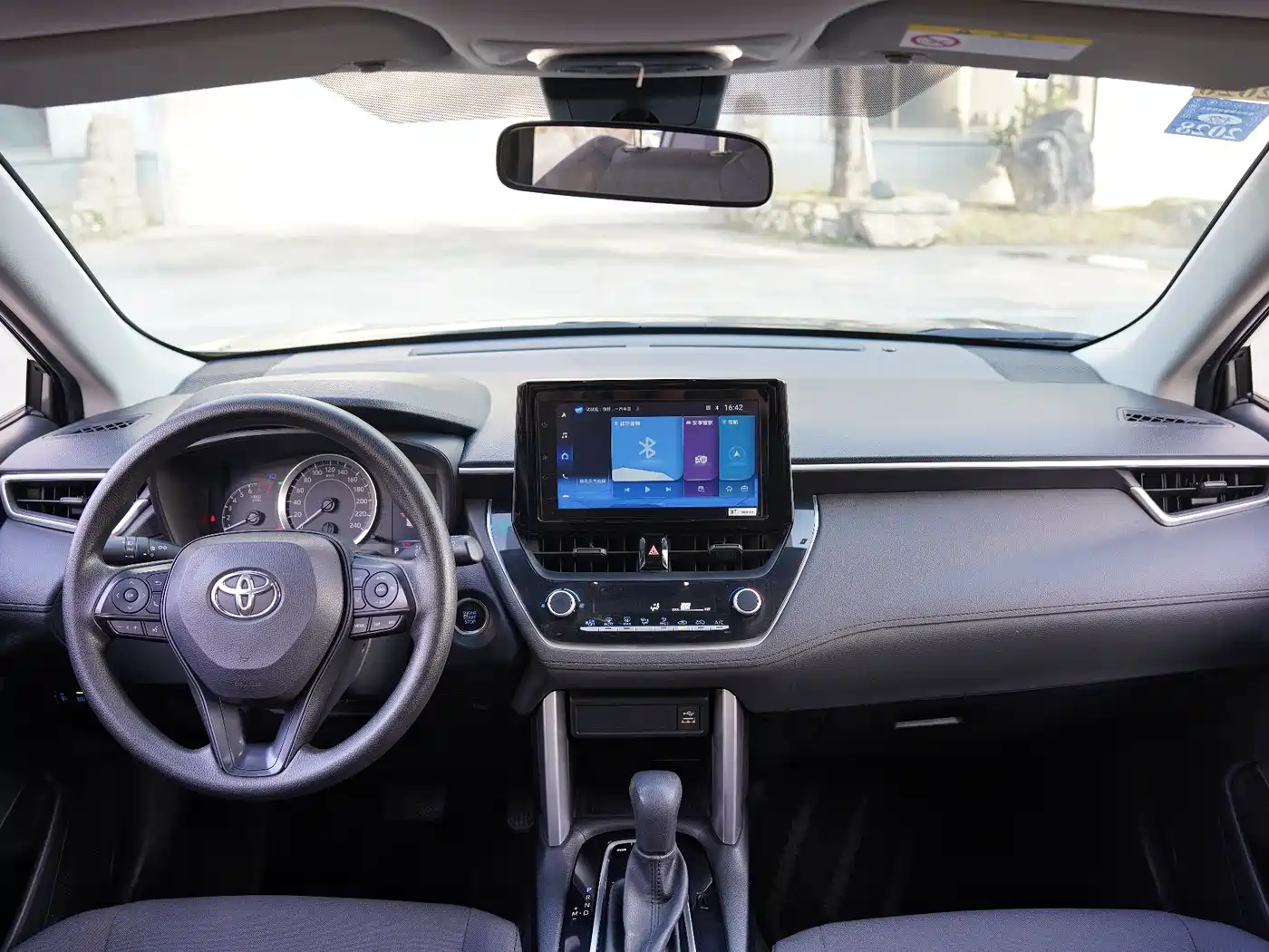 Toyota Corolla Cross 2022 2.0L Elite Edition фото 18