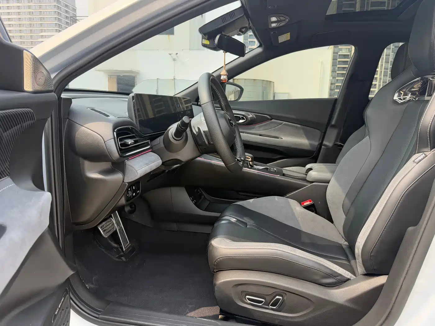 GAC Trumpchi Trumpchi Emkoo 2023 400T Automatic R PRO фото 4