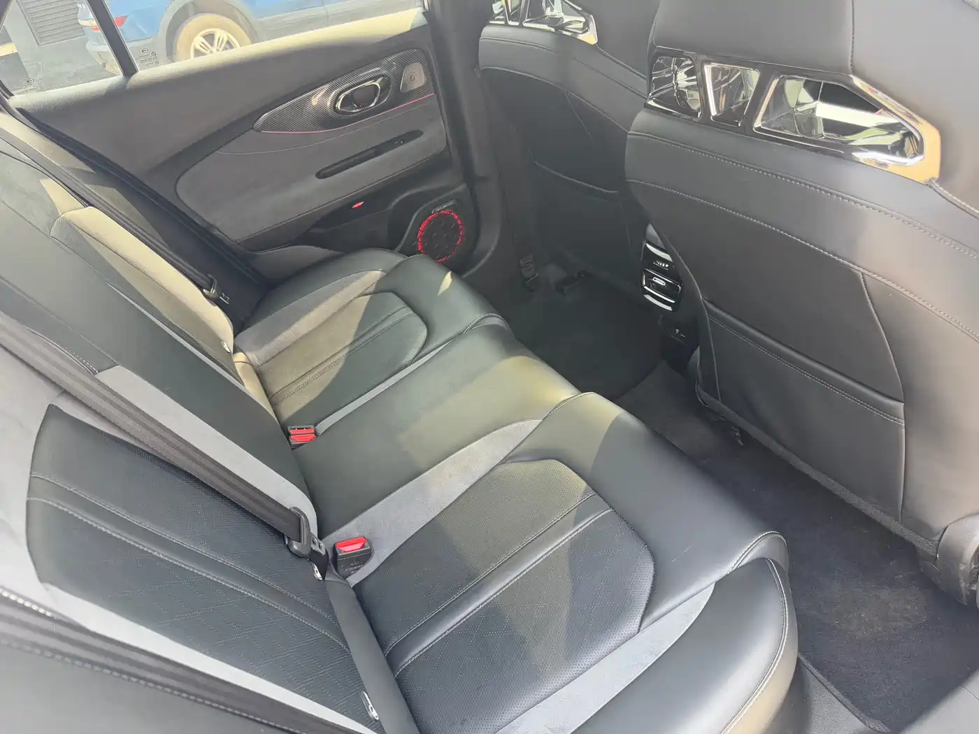 GAC Trumpchi Trumpchi Emkoo 2023 400T Automatic R PRO фото 13