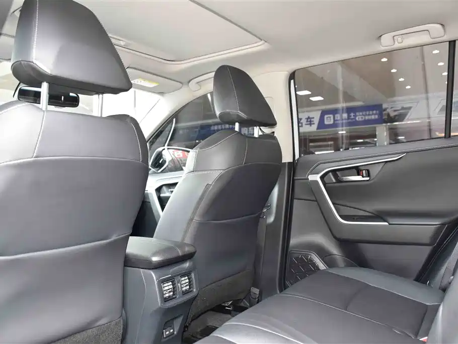 Toyota RAV4 Rongfang 2022 2.0L CVT 2WD Trend Plus Edition фото 8