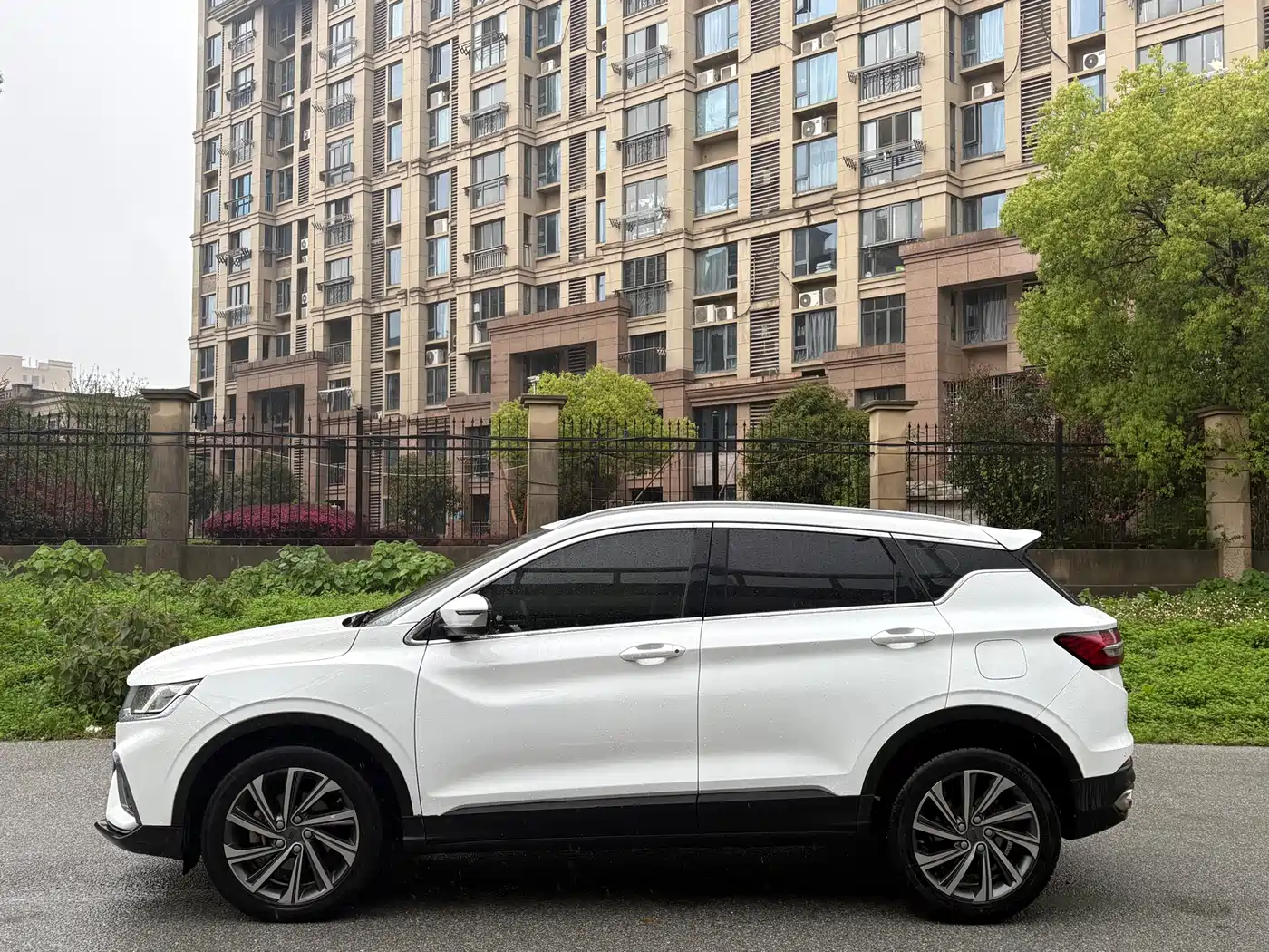 GEELY AUTOMOBILE BINYUE