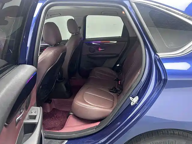Фото 8 - BMW 2 Series Touring