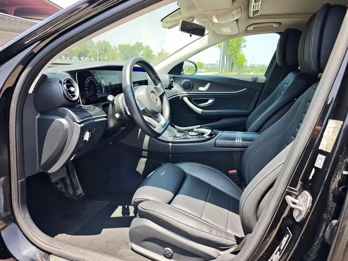 Mercedes-Benz E-Class 2016 E 200 L Sport Type фото 4
