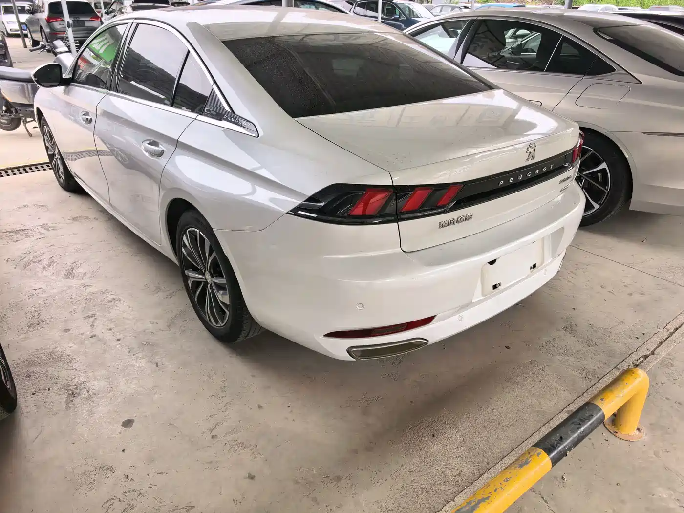 Peugeot 508 2022 508L 400THP PureTech Driving Control Edition фото 11