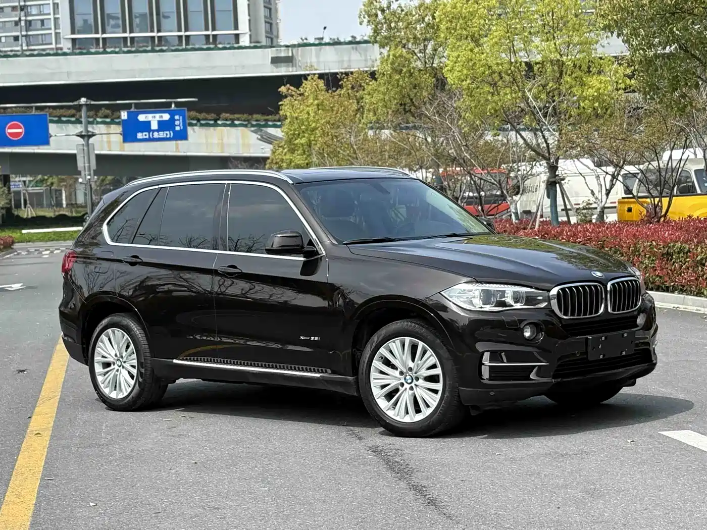 BMW X5 (Import) 2017 xDrive28i фото 2