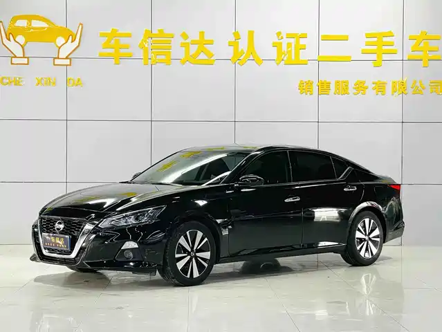 NISSAN TEANA