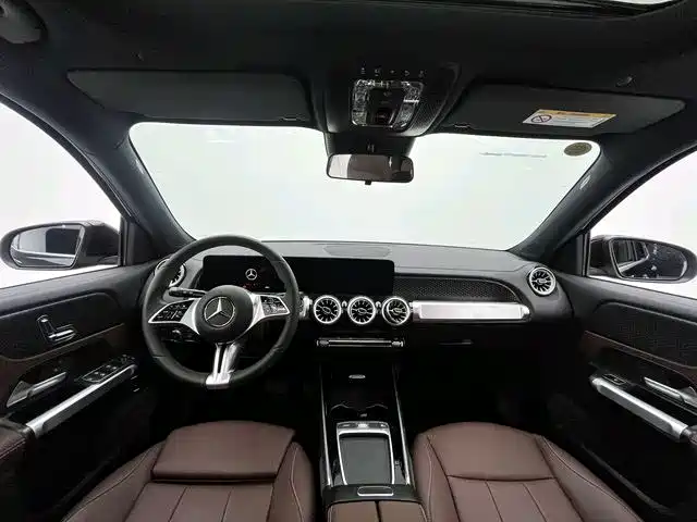 Mercedes-Benz GLB 2024 Facelift GLB 220 Dynamic фото 9