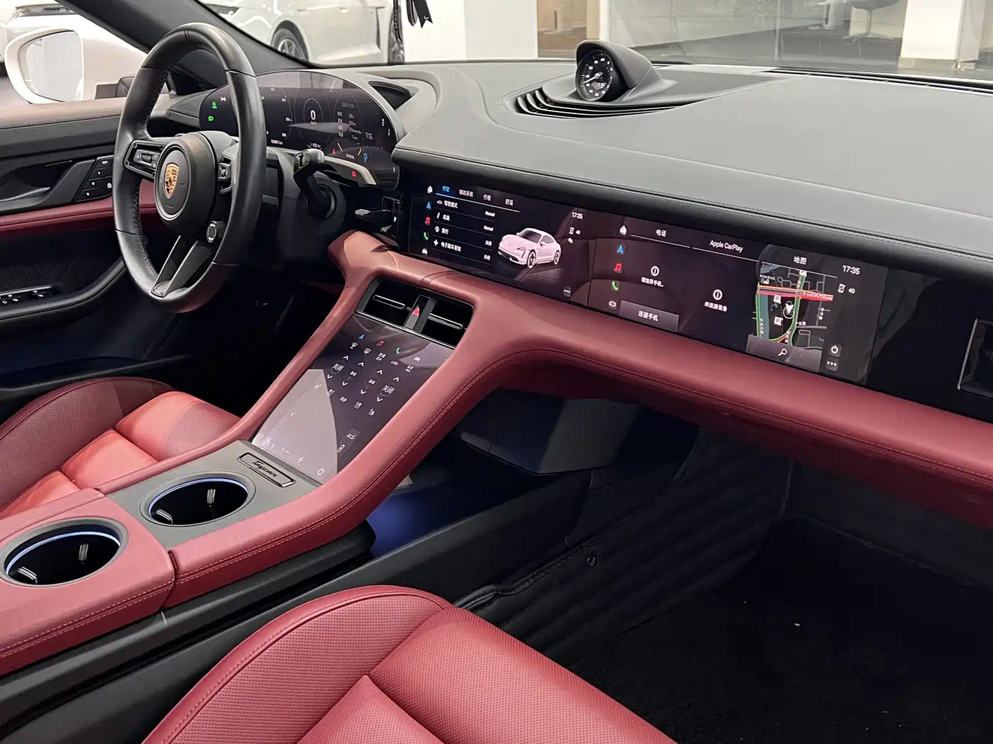 Porsche Taycan 2024 2024 Taycan 4