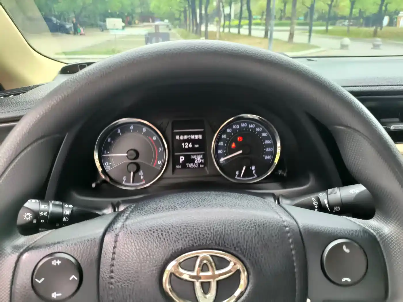Toyota Corolla 2017 Facelift 1.2T S-CVT GL-i фото 6