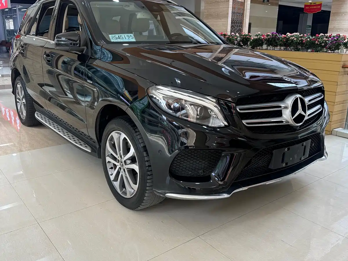 Mercedes-Benz GLE 2017 GLE 320 4MATIC Dynamic фото 2