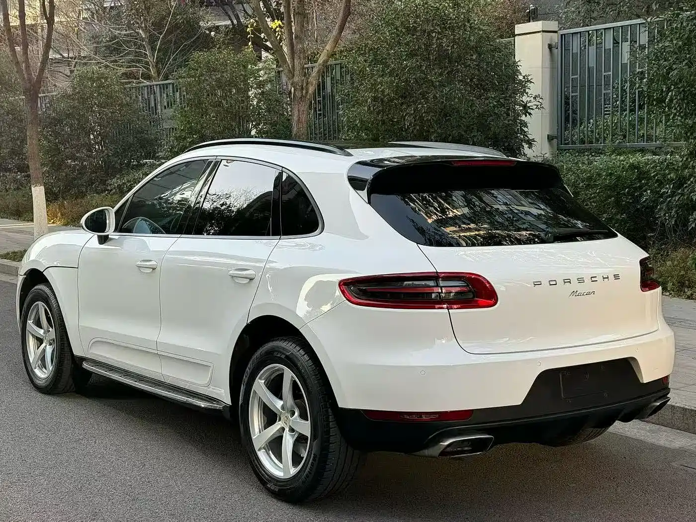 Porsche Macan 2016 Macan 2.0T фото 8