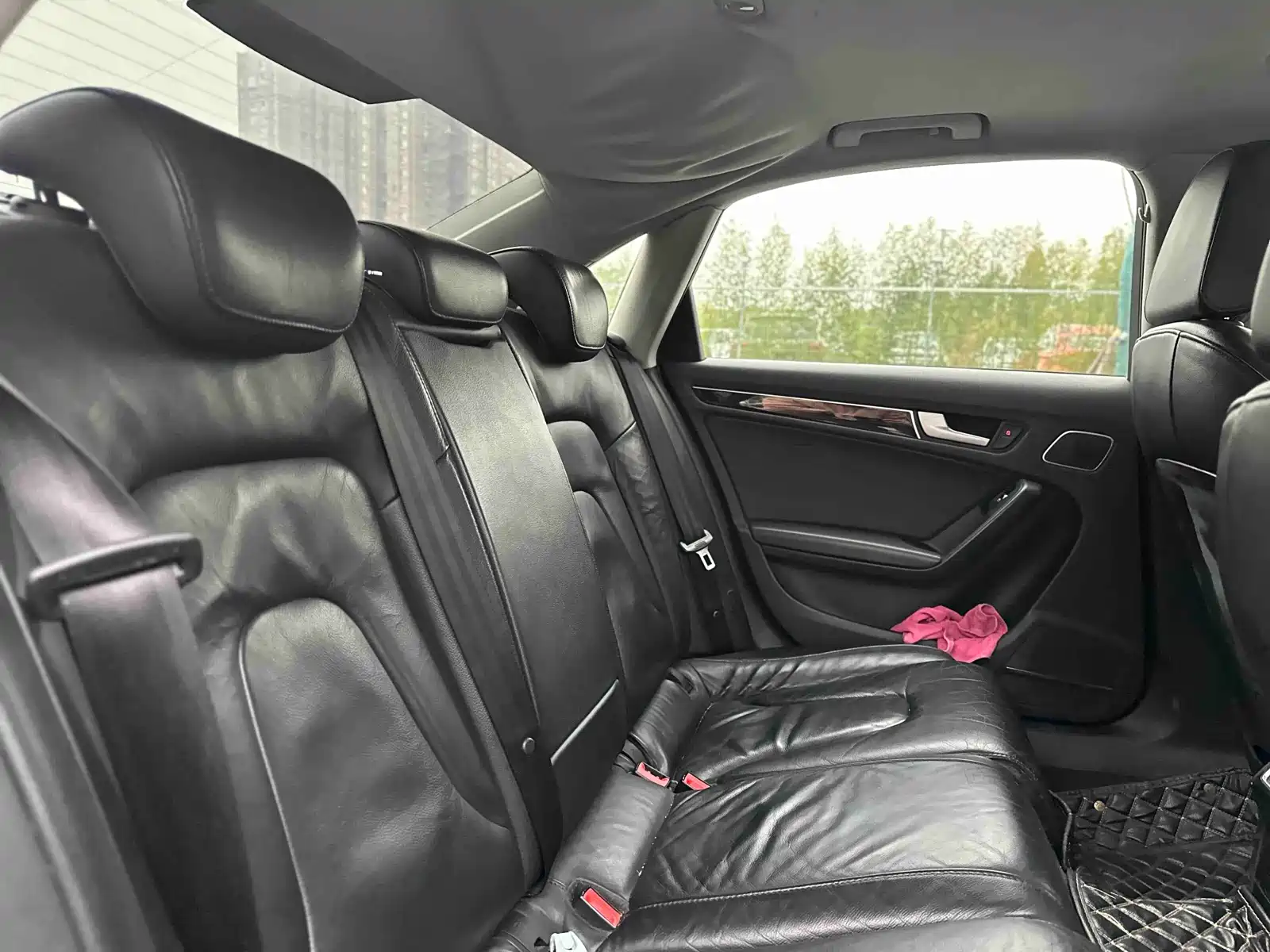 Фото 17 - Audi A4L