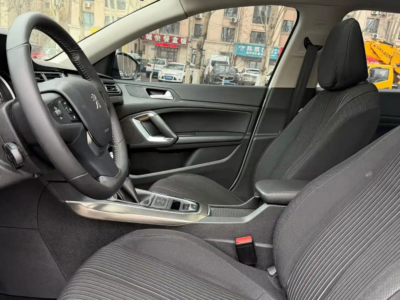 Peugeot 408 2018 350THP Automatic Luxury Edition фото 4