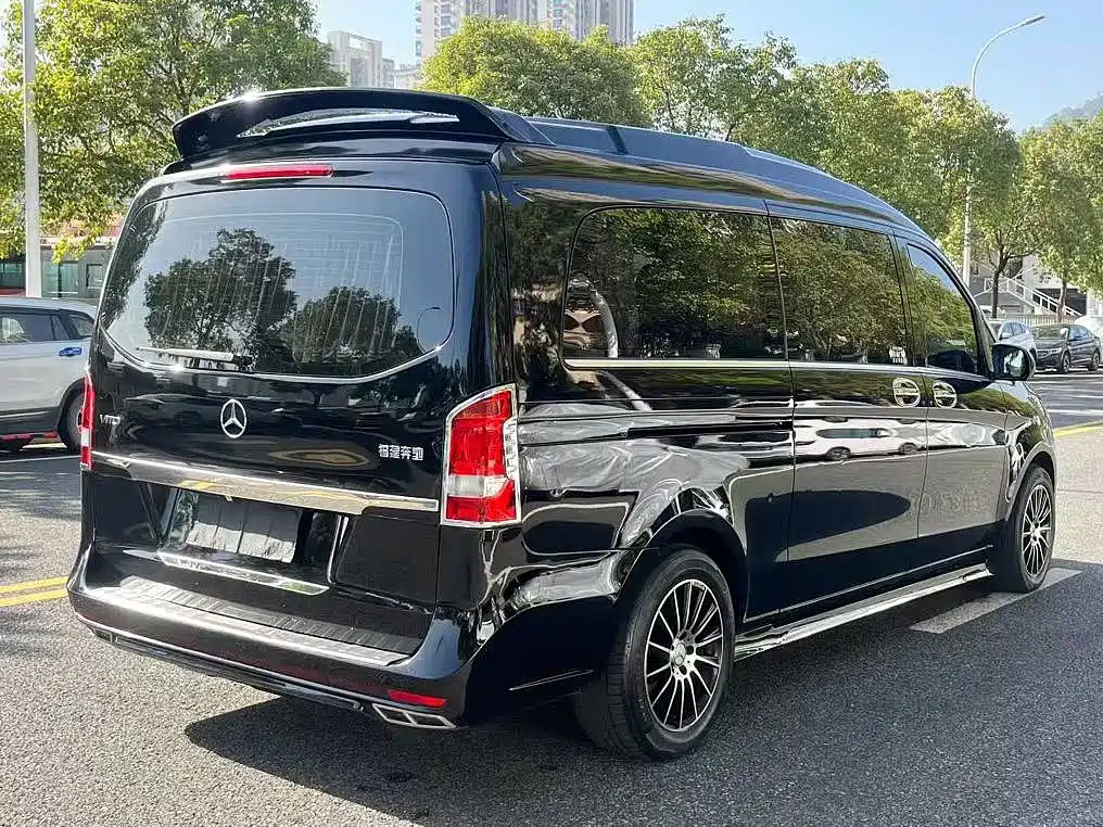Mercedes-Benz Vito 2018 2.0T Elite 8-seater China V фото 3