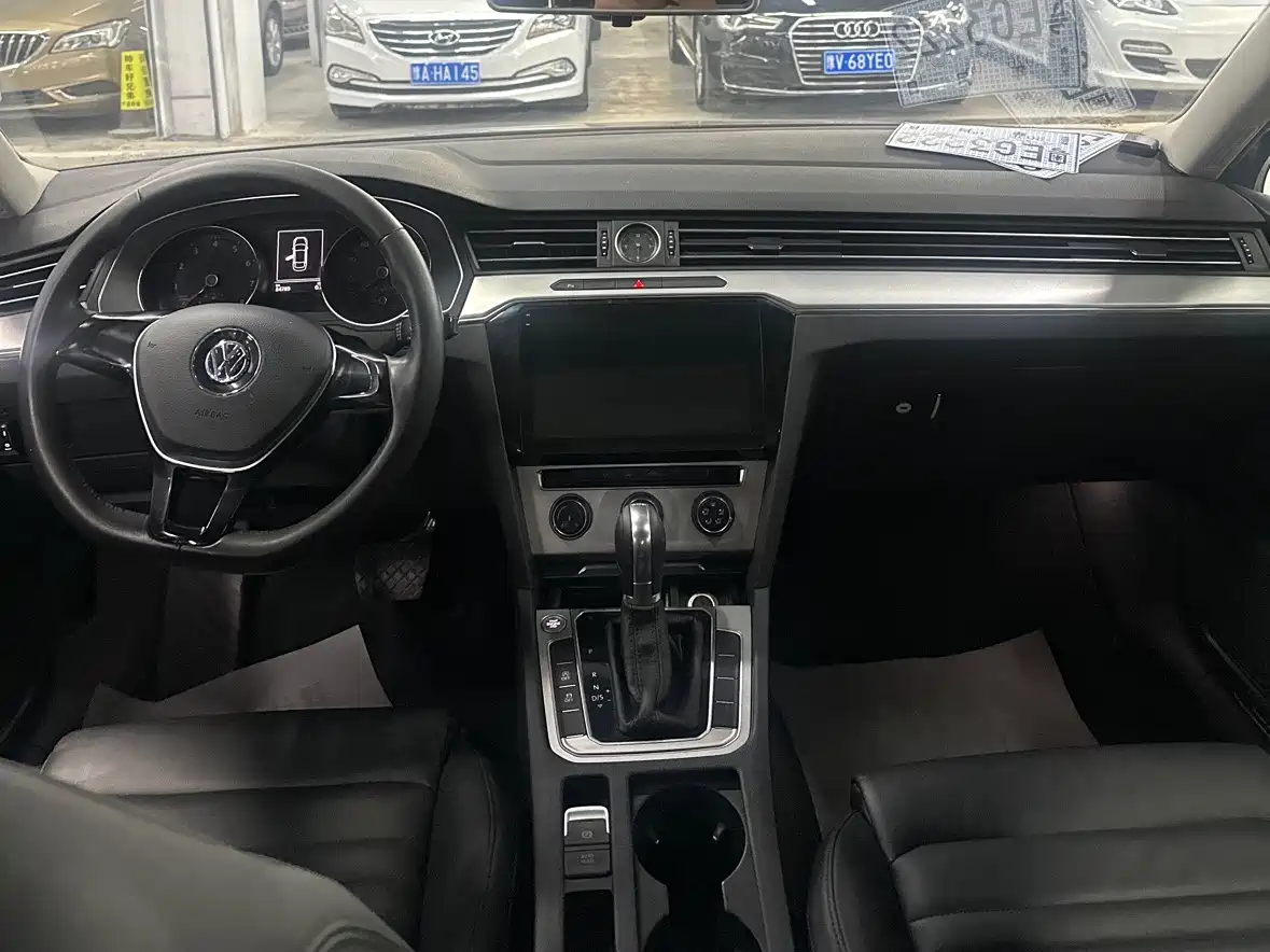 Volkswagen Magotan 2018 280TSI DSG Comfort фото 10