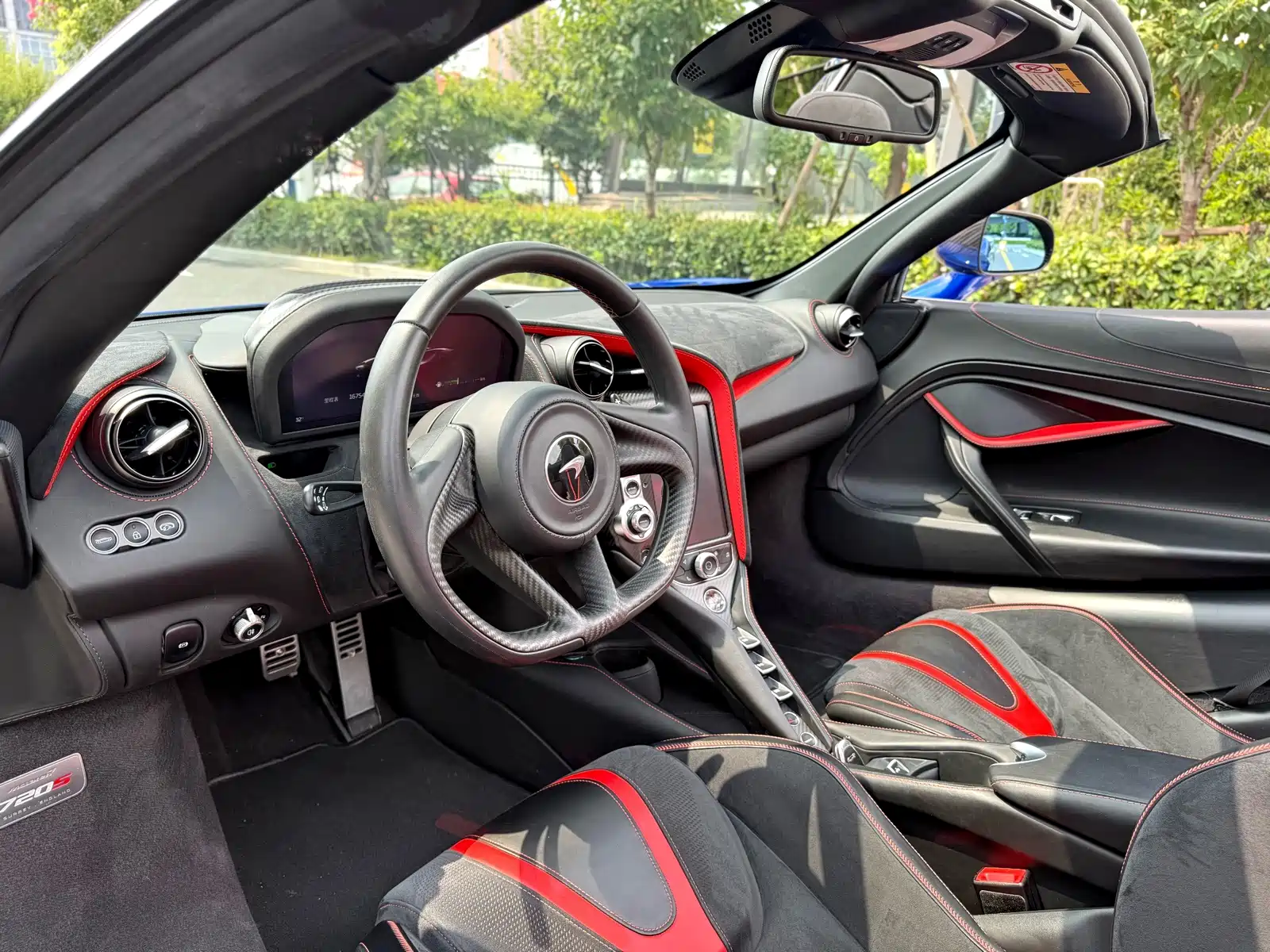 Photo 4 - McLaren 720S