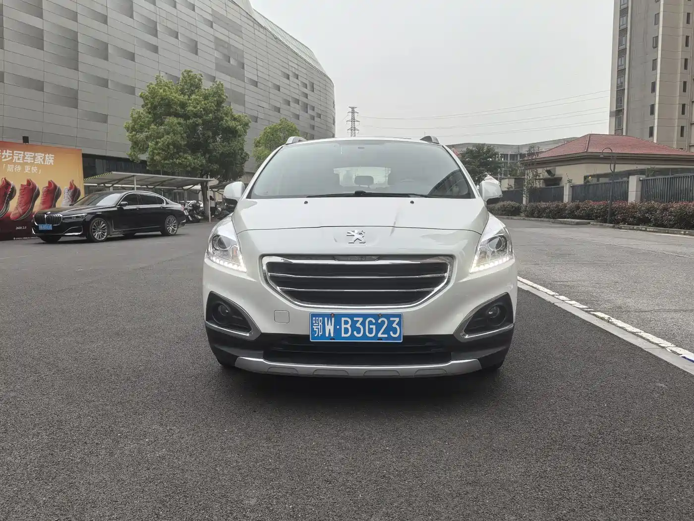 Peugeot 3008 2015 2.0L Automatic Trend Edition фото 2