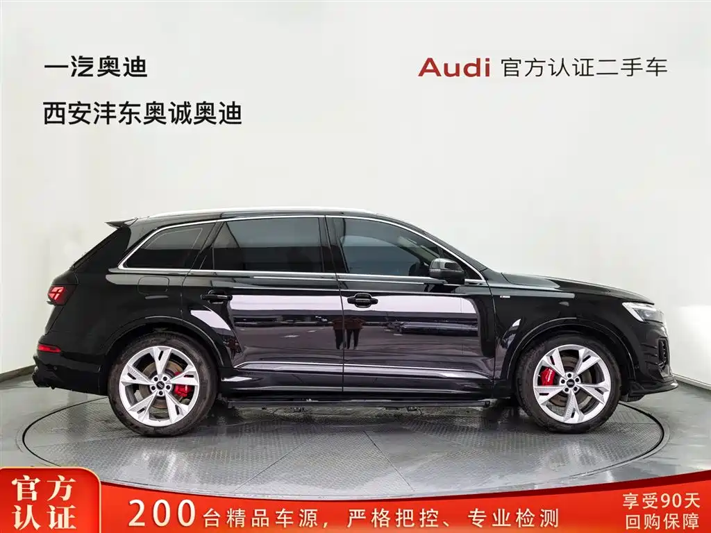 Audi Q7 2025 55 TFSI quattro S line Sport фото 3