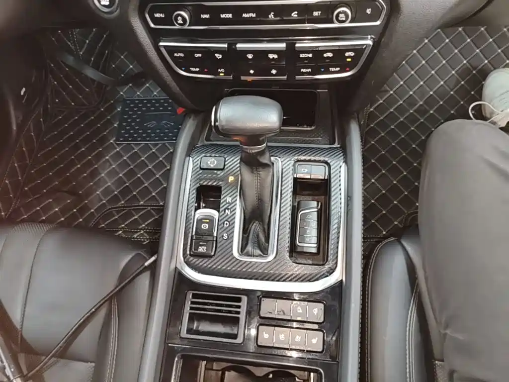 GAC Trumpchi Trumpchi GS8 2017 320T 2WD Luxury Smart Connect (7-seater) фото 14