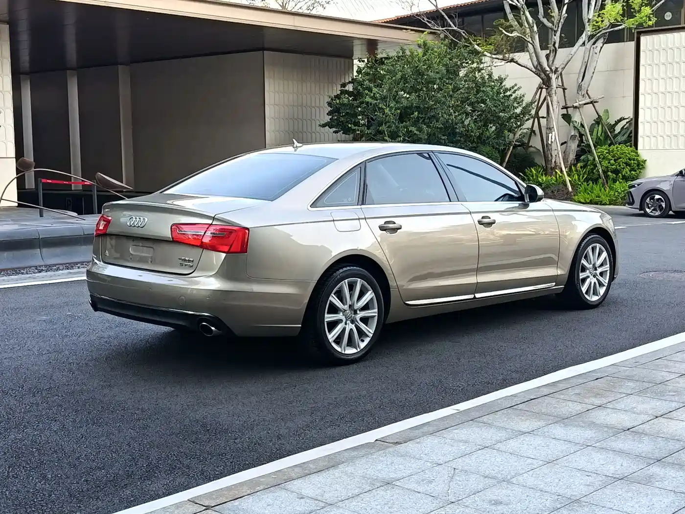 Audi A6L 2014 TFSI Standard фото 4