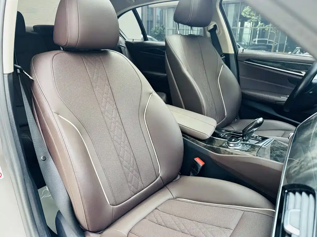 BMW 5 Series, миниатюра 7