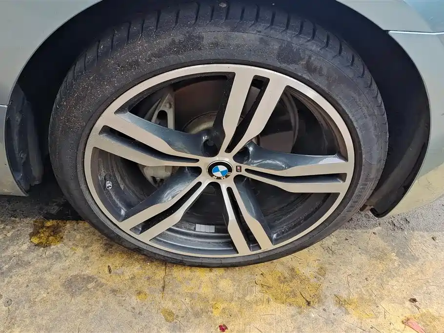 BMW 6 Series GT 2018 640i xDrive M Sport Package фото 6