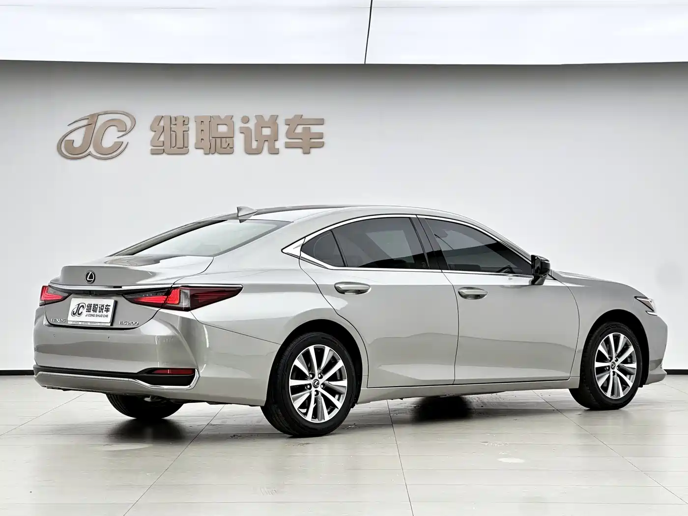 Lexus ES 2020 200 Excellence фото 4