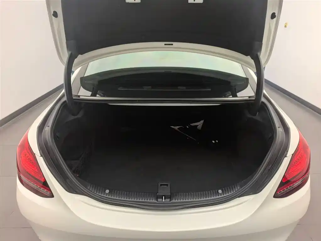 Mercedes-Benz C-Class 2019 C 180 L Dynamic Sport Edition фото 14