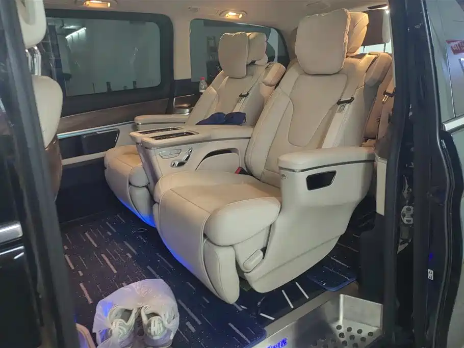 MERCEDES-BENZ V CLASS