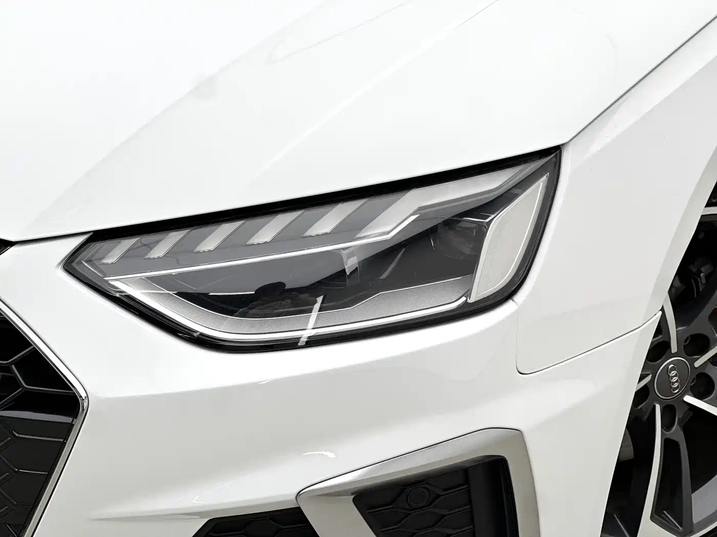 Audi A4L 2020 40 TFSI Fashion Dynamic Edition фото 16