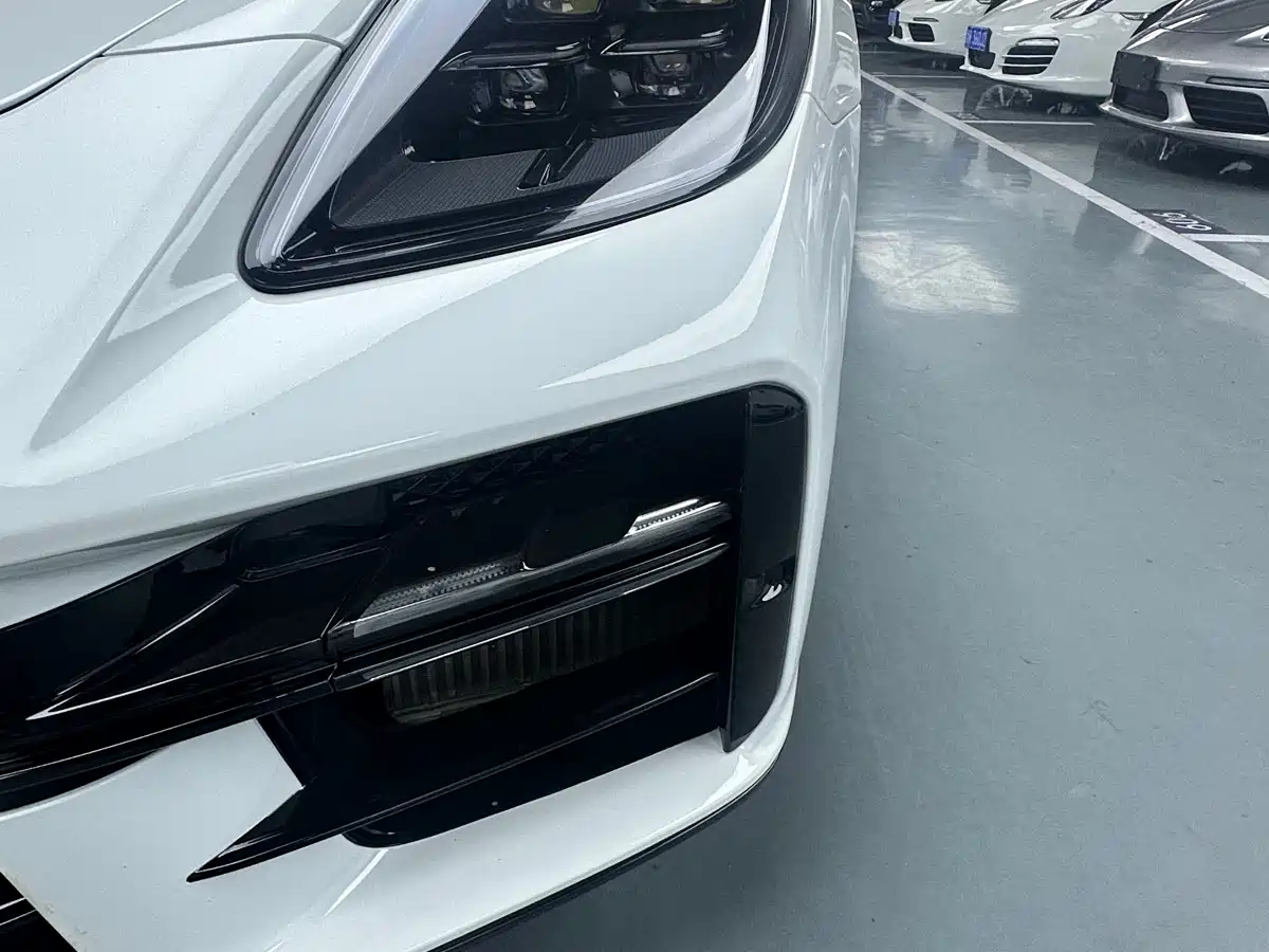 Porsche Panamera 2014 Panamera 4 Executive 3.0T фото 17