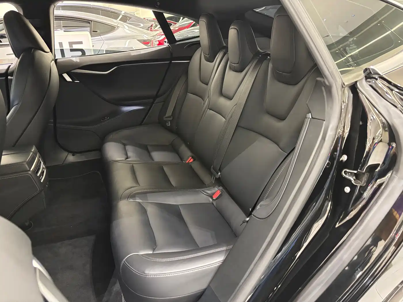 Tesla Model S 2020 2019 Long Range Version