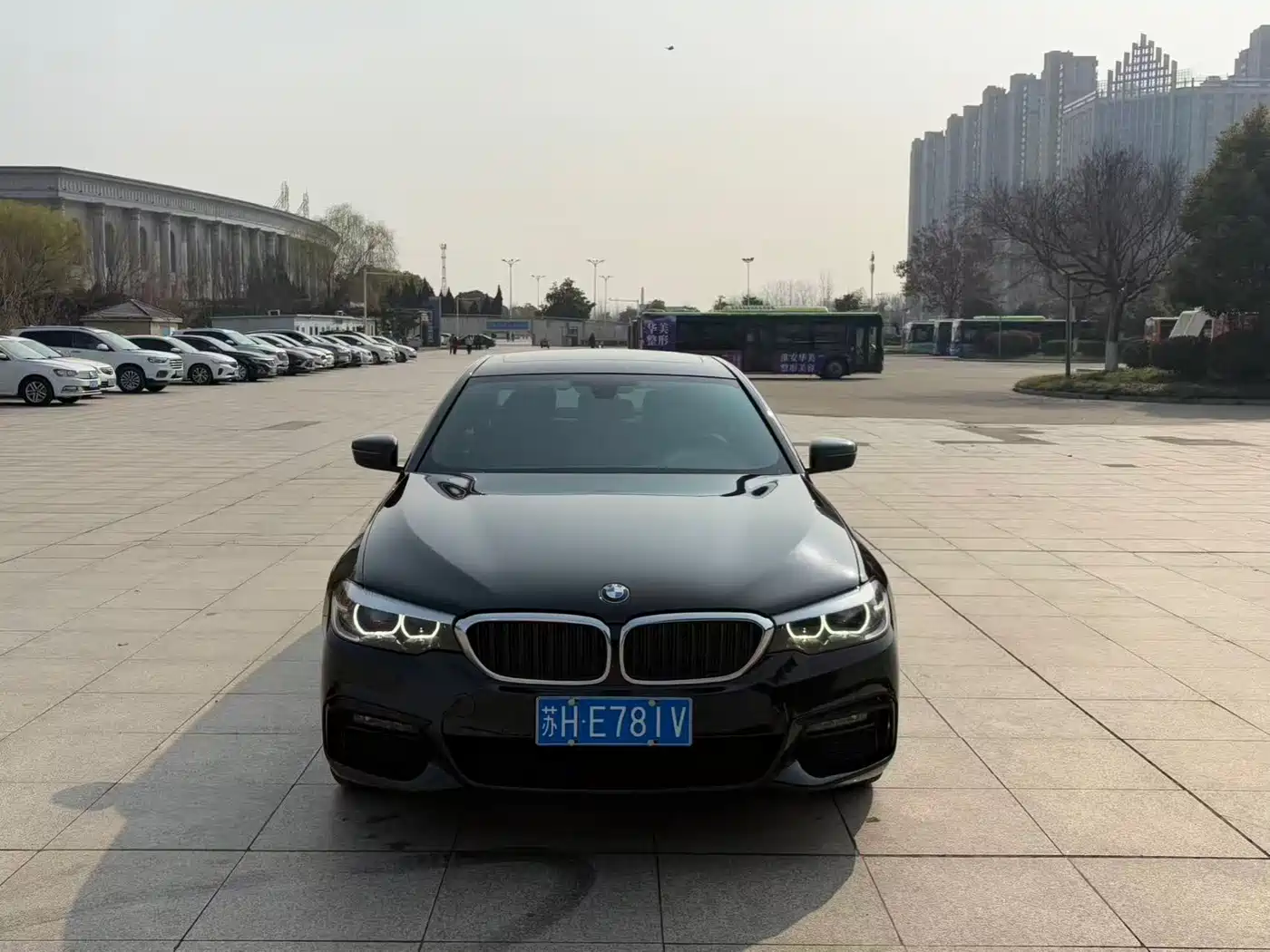 BMW 5 Series 2019 525Li M Sport Package фото 2