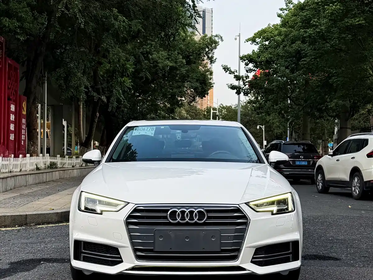 صورة 2 - Audi A4L