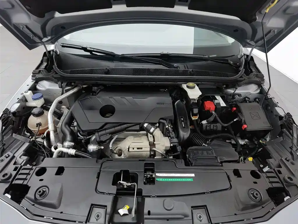 Peugeot 408 2022 1.6T Light Chaser Edition фото 6