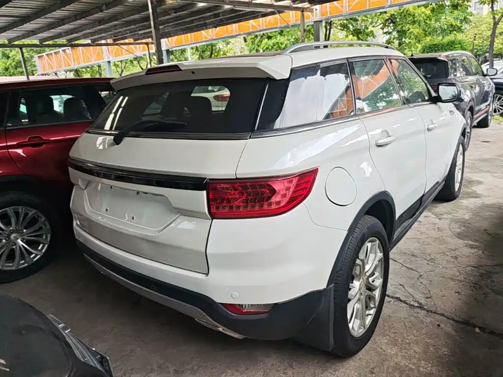 Landwind X7 2015 2015 2.0T Panoramic Flagship Edition