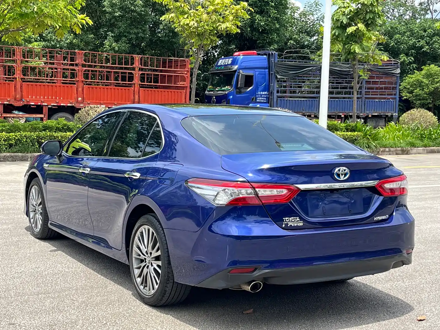 Photo 6 - Toyota Camry