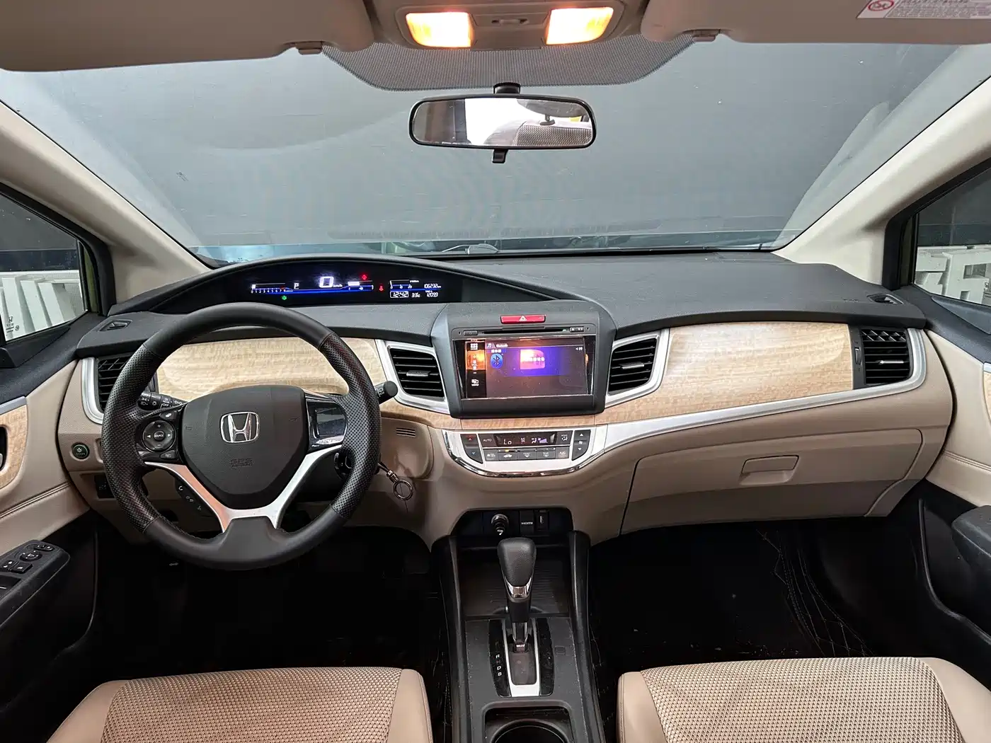Honda Jade 2014 2013 1.8L Automatic Comfort Edition 5-seater